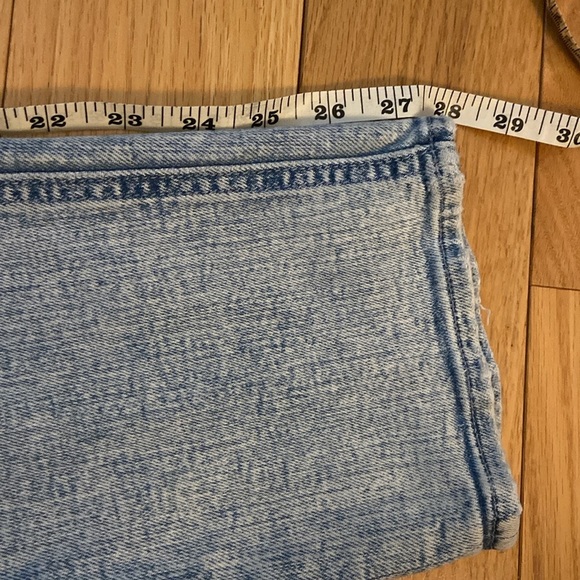 MOTHER The Mid Rise Dazzler in Marrakesh Nights
Size 29
Preloved - Picture 6 of 13